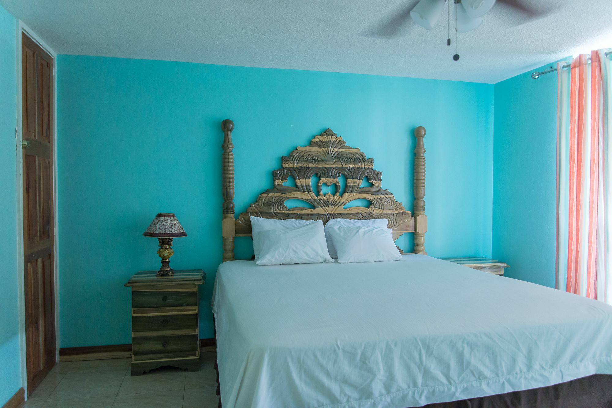 Montego Bay Club Apartments Екстер'єр фото
